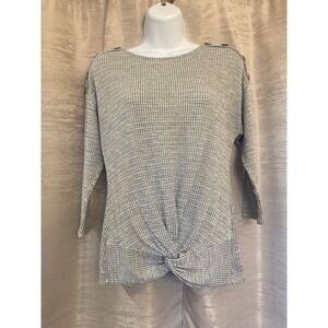 Above and Beyond Gray Waffle Knit Twist Front Top Button Detail Small‎ S